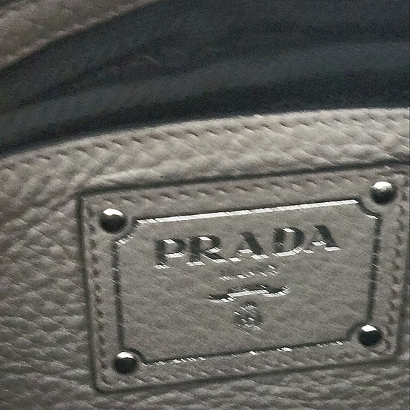 Prada Vitello Daino hobo bag - Picture 4 of 5